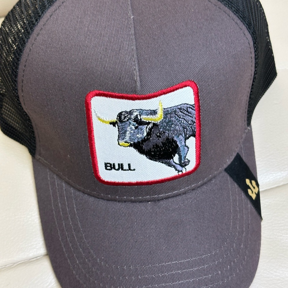 Gray Bull Patch Trucker Hat